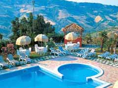 COUNTRY HOTEL I CALANCHI