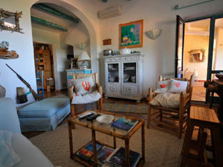 B & B COSTASMERALDA