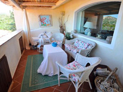 B & B COSTASMERALDA