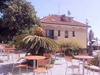 HOTEL GARDEN PALACE