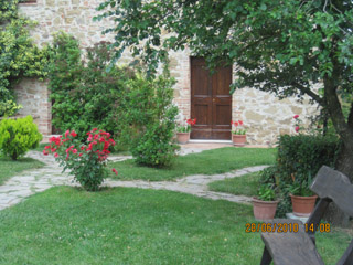 AGRITURISMO COLLE DI MEZZO