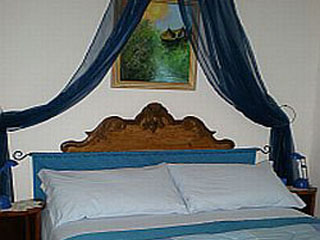 ALTOBLU B & B