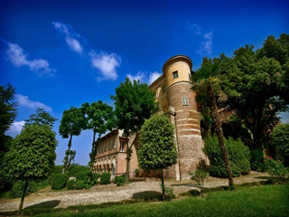 IL CASTELLO DI UVIGLIE